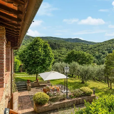 Feriehus 3 Bedroom Beautiful In Arezzo
